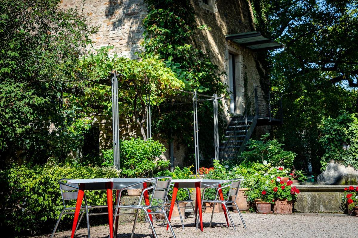 L'Atelier Du Relais Bed and Breakfast Laives Exteriör bild