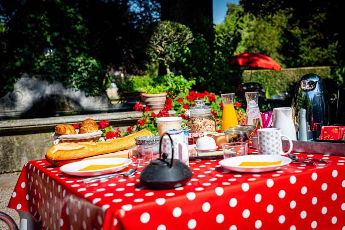 L'Atelier Du Relais Bed and Breakfast Laives Exteriör bild