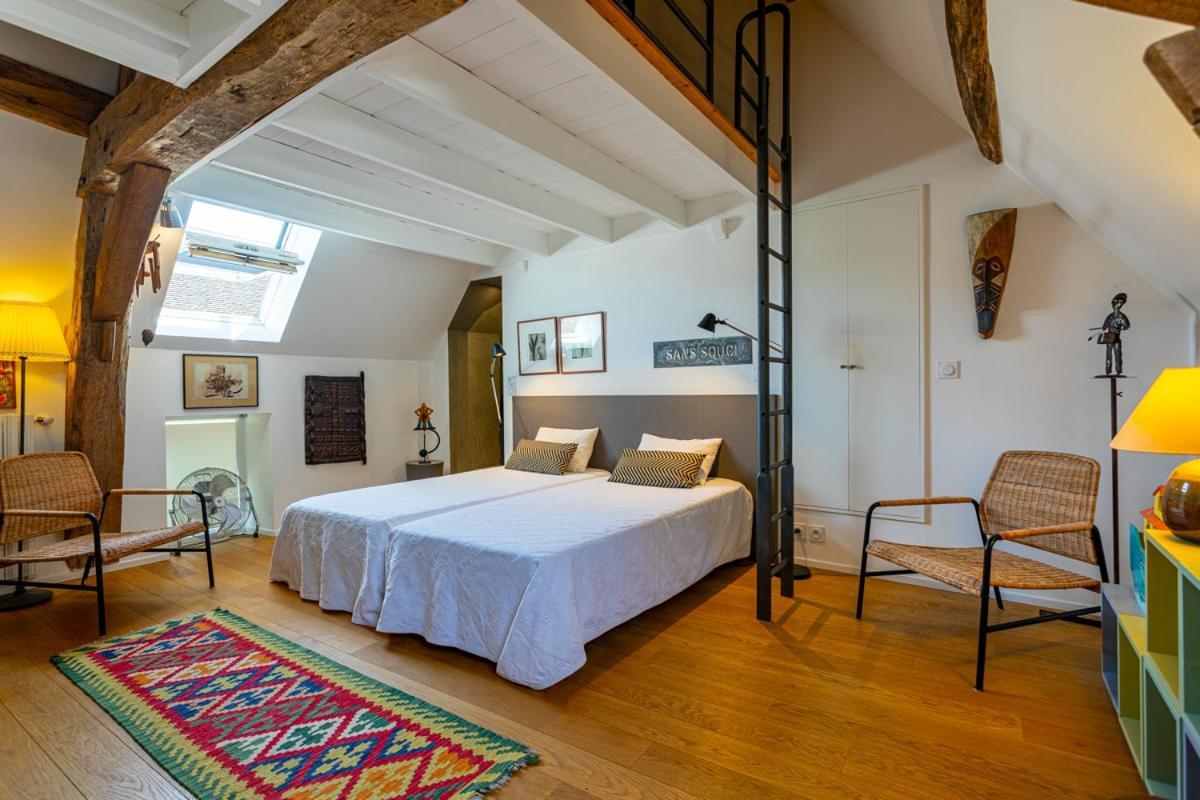 L'Atelier Du Relais Bed and Breakfast Laives Exteriör bild